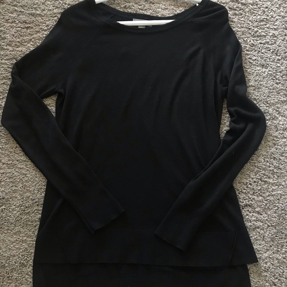 Grey sweater. Black sweater. - Picture 5 of 7